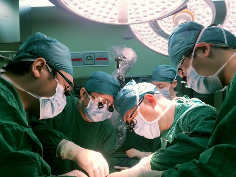 回顾00后女生怀孕5个月,自称被男友抛弃,男友反驳:是她不想结婚