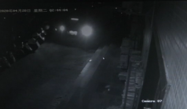 热点|逃犯自首时请求先领证结婚，警方：好的，陪你去！