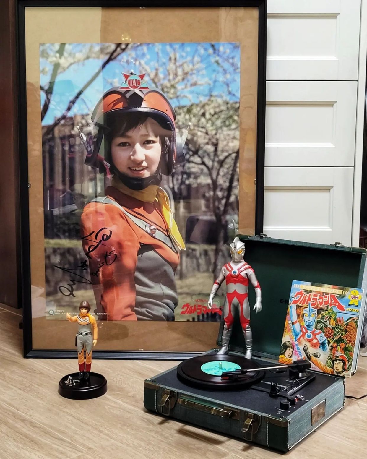 高峰圭二,星光子发文感慨艾斯纪念日,鹤野刚士送祝福,保重身体