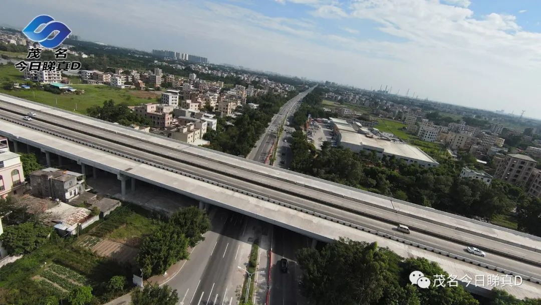 沈海高速跨茂名大道大桥主体建成,明年国庆可以走上八车道了!