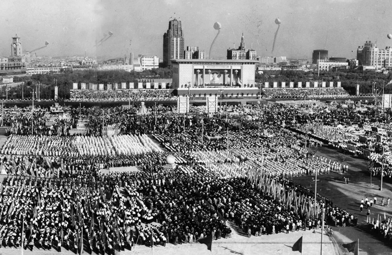 【海上记忆】1964年国庆,我在上海的庆典上看到《东方红》雏形