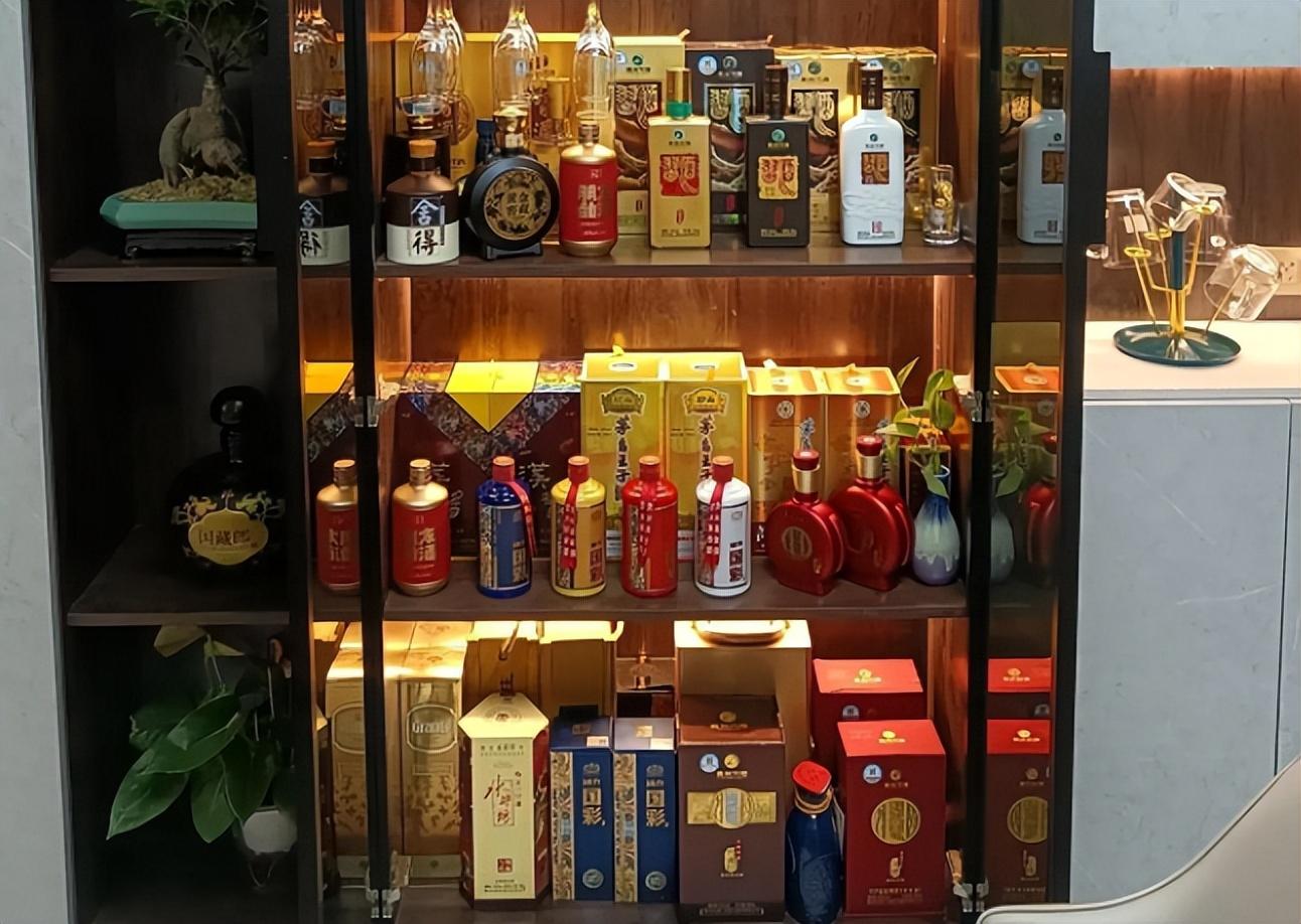 白酒会过期(白酒会过期嘛) 白酒会过期(白酒会过期嘛)