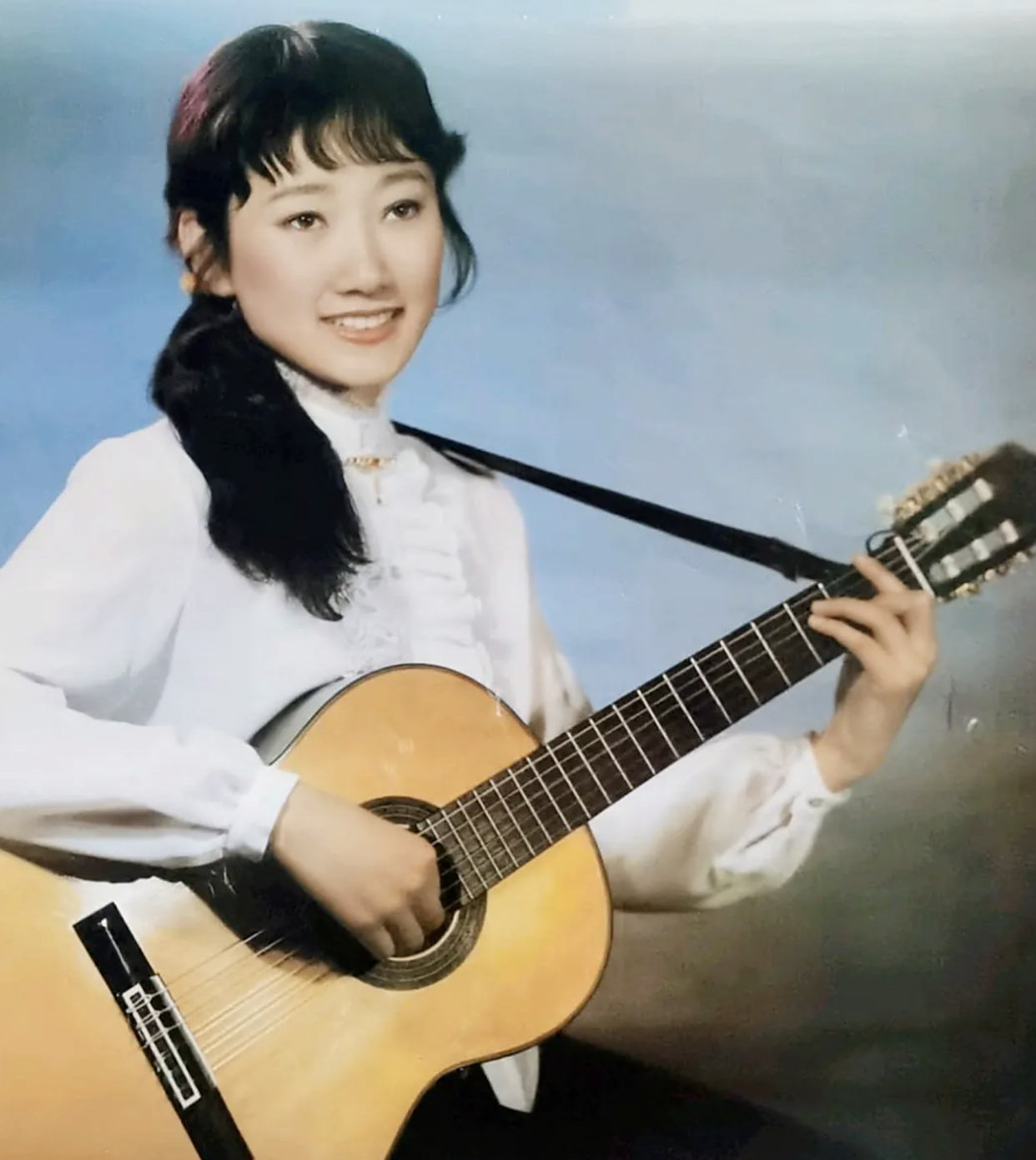 成方圆41岁和王刚离婚62岁无婚姻无子女她到底在追求什么