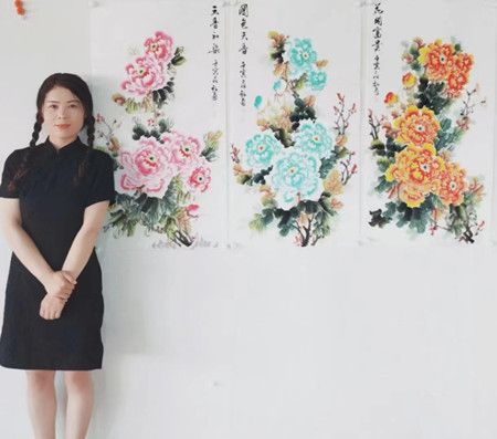 《一名女书画家的艺术人生》-陈弘雨