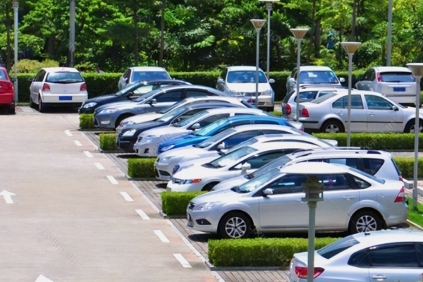 天津機場升級智能停車場,智能停車場道閘系統提升停車體驗