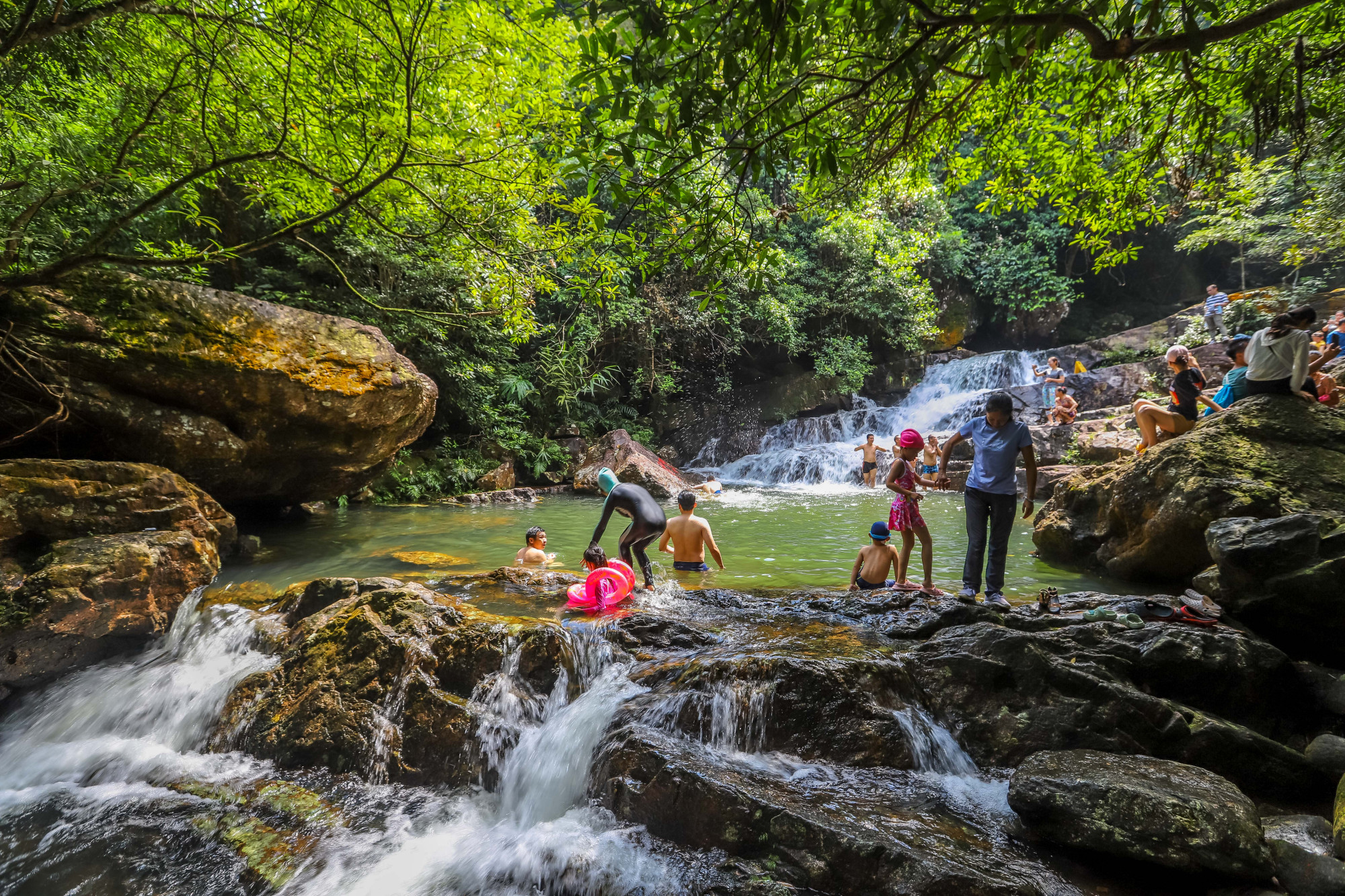 广西钦州八寨沟,"森林氧吧"里亲子嬉水,太适合度假了