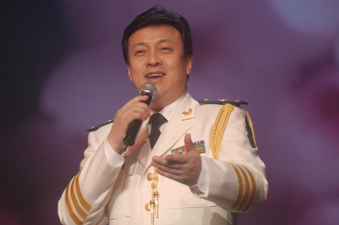 歌唱家吕继宏:因工作单身50年,父母相继病逝后坦言,我想有个家