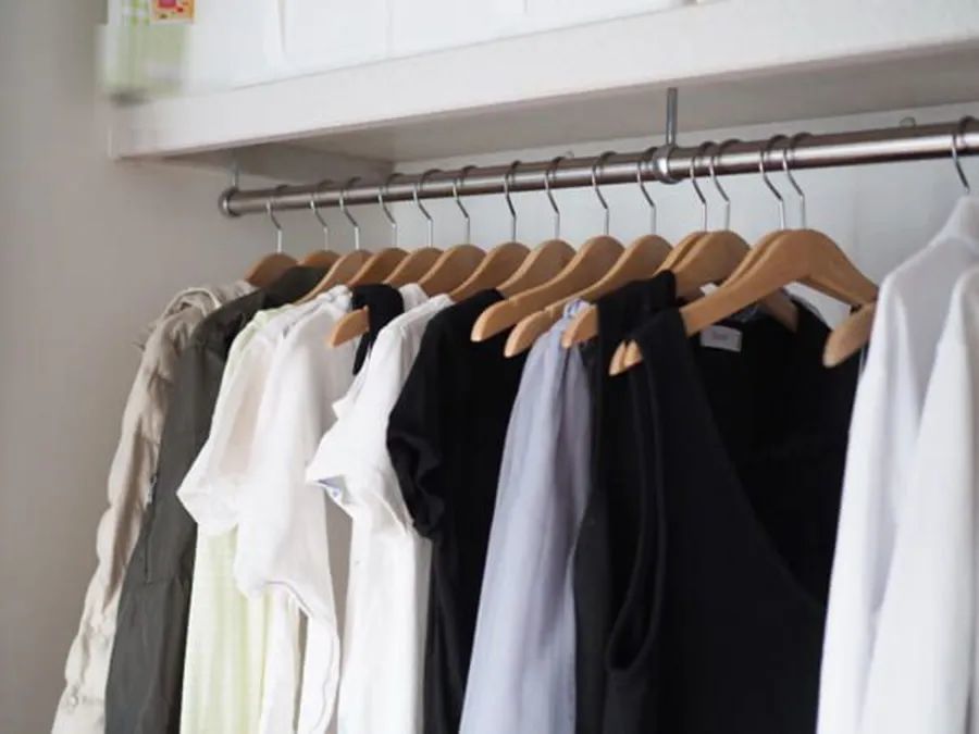 日本主妇分享衣物收纳秘诀:做好这8条,告别衣柜的纵横杂乱!