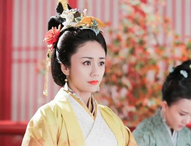 魏美人背靠魏国,为何被郑袖害死?只怪她太单纯真心交错了人!