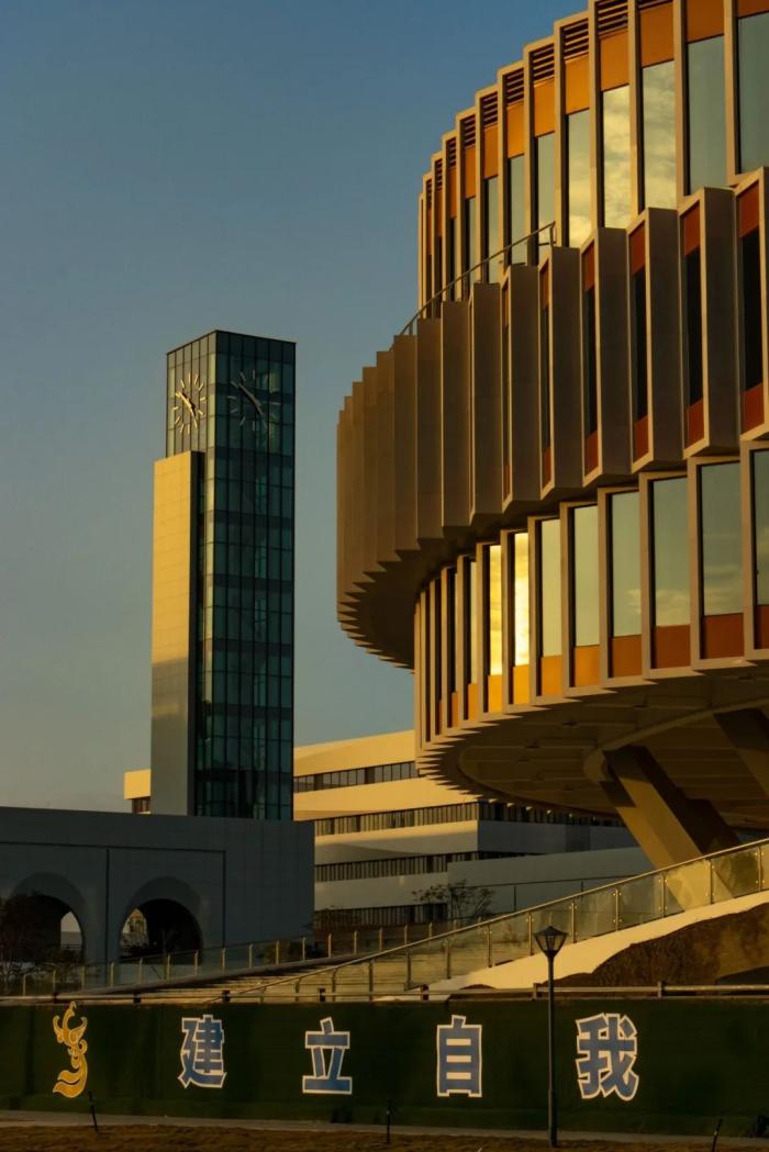 汕头大学色彩丨光影色彩下的校园