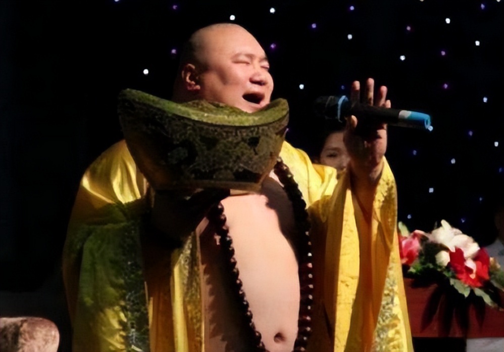 回顾真人版"弥勒佛":成网红后,被富婆高价请回家,现状如何?