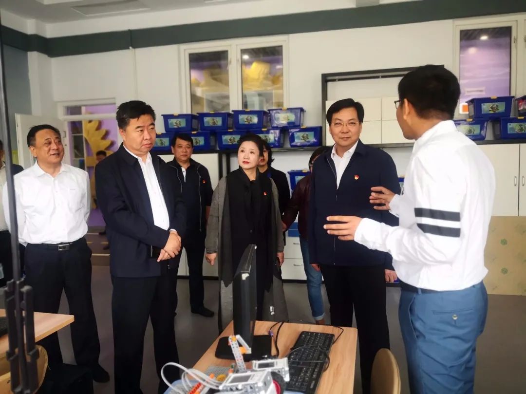 张家口市委常委,政法委书记张华,市政府副市长,市公安局局长程蔚青