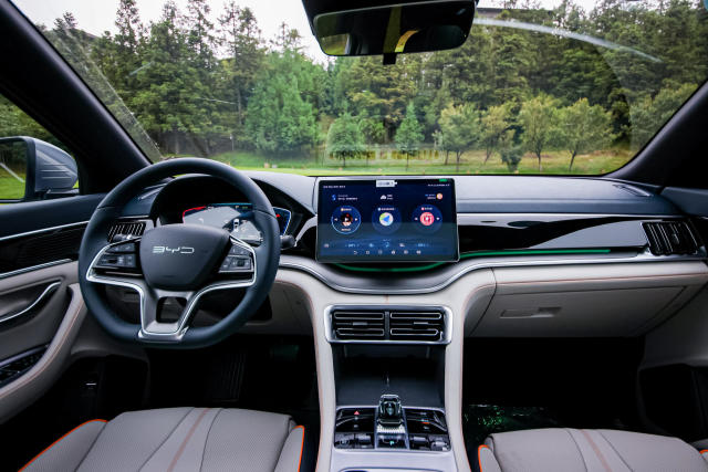 试驾宋plus dm-i冠军版:细节提升后的迪王,可以继续领跑市场