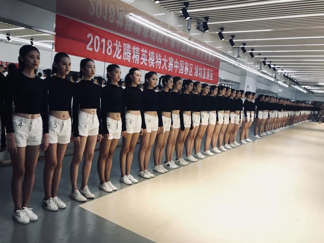 潍坊模特空乘艺考培训班,火热招募中_顶峰艺术教育培训学校