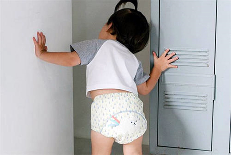 1岁半上小托班,纸尿裤穿到小学前,如今7岁经常尿床,宝妈后悔