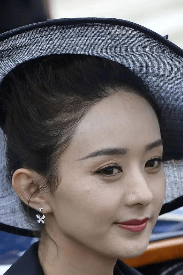 女明星特写镜头下的"尴尬",瑕疵,卡粉,浮粉,简直无法直视!