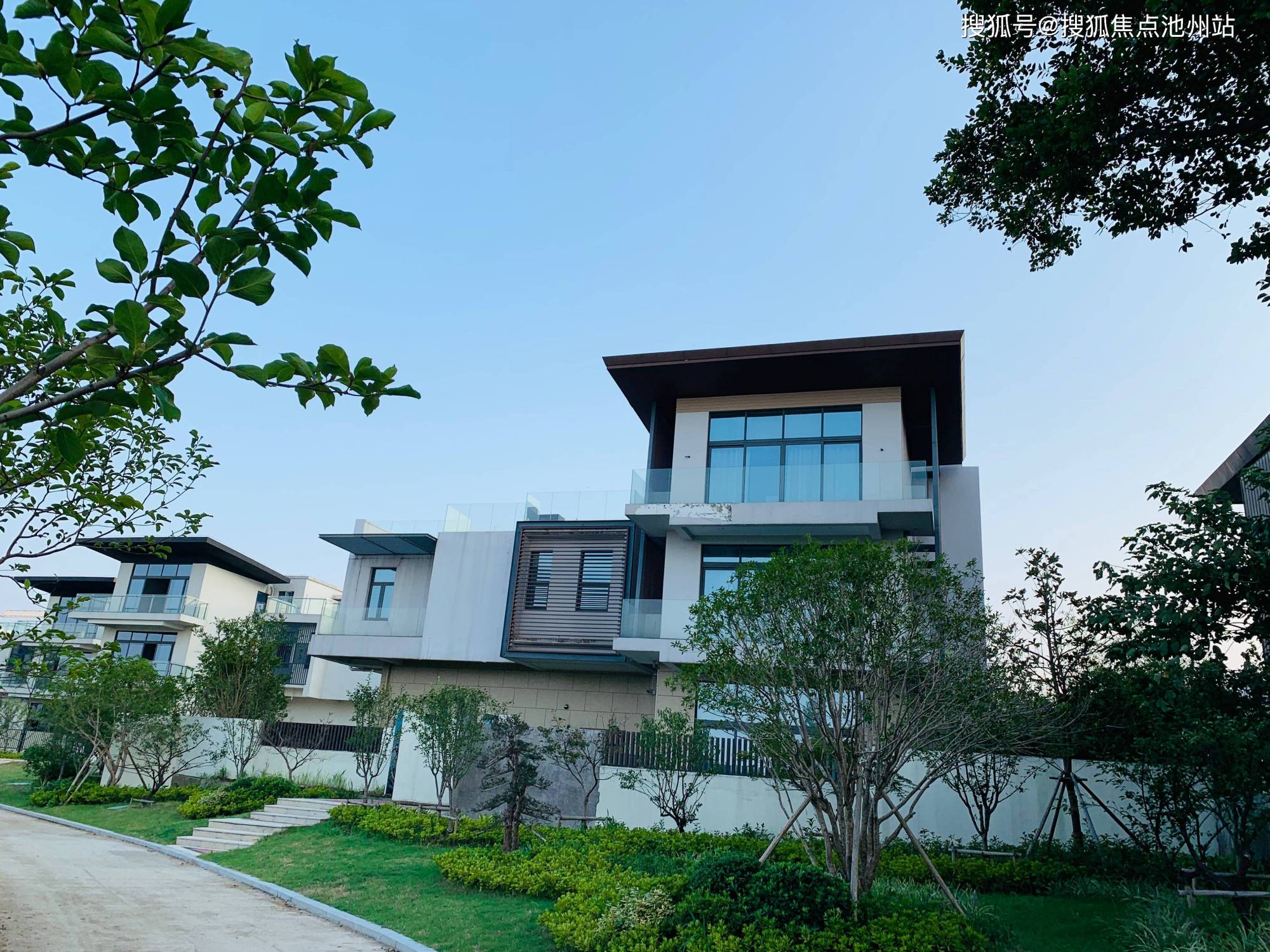 湖州颐和山庄售楼处电话:400—100—1299 转接 0008「官方」