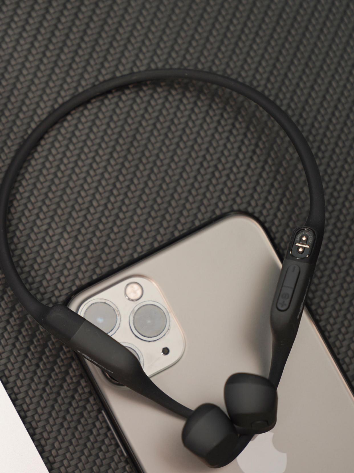 这才是旗舰级骨传导耳机!韶音as800专业运动耳机上手体验