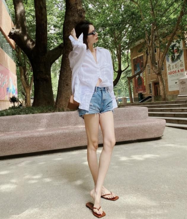 身高不足160的女生,建议裤子的"长度"选这2种,时髦显高显腿长