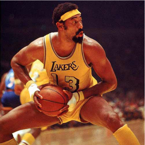 预计超400万美元!张伯伦72年率湖人夺冠球衣拍卖 g5拼到手骨折