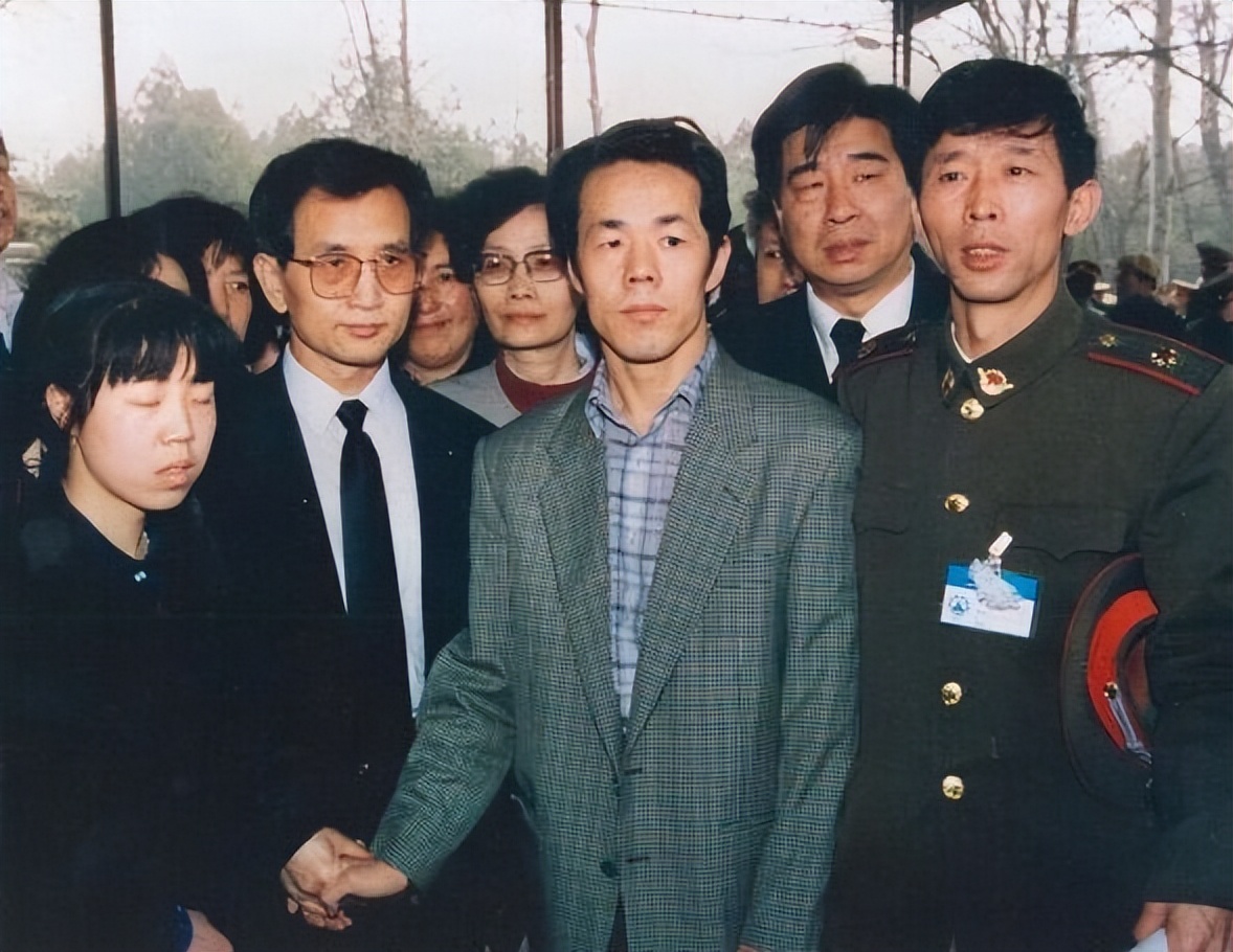 特异功能大师张宝胜,自吹有5大神技,却在电视台表演时"破功"