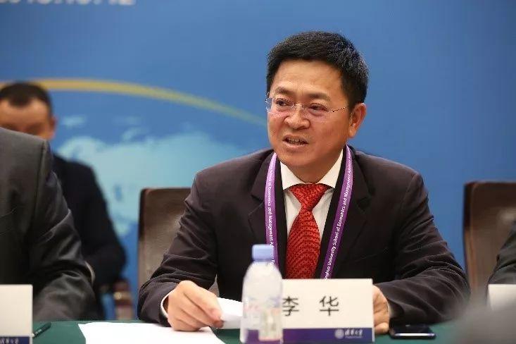 内江首富李华:23岁辞职经商,现如今身家700亿,还娶了女明星