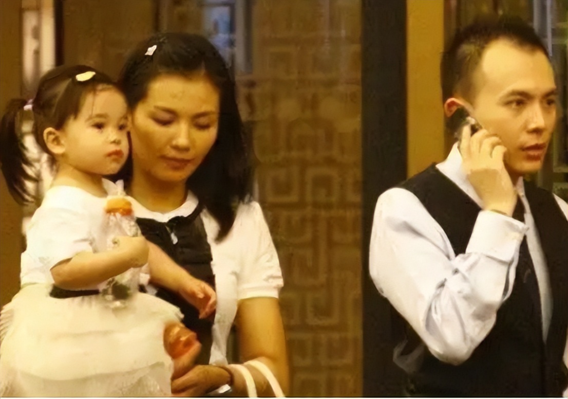 刘涛结婚14年了,现在看来当年她嫁给王珂的选择是正确的