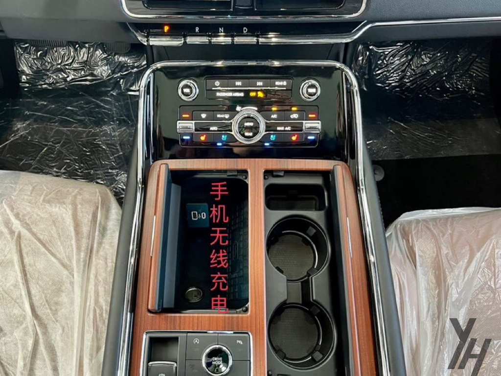 李连杰在美国开的豪车竟然是它!