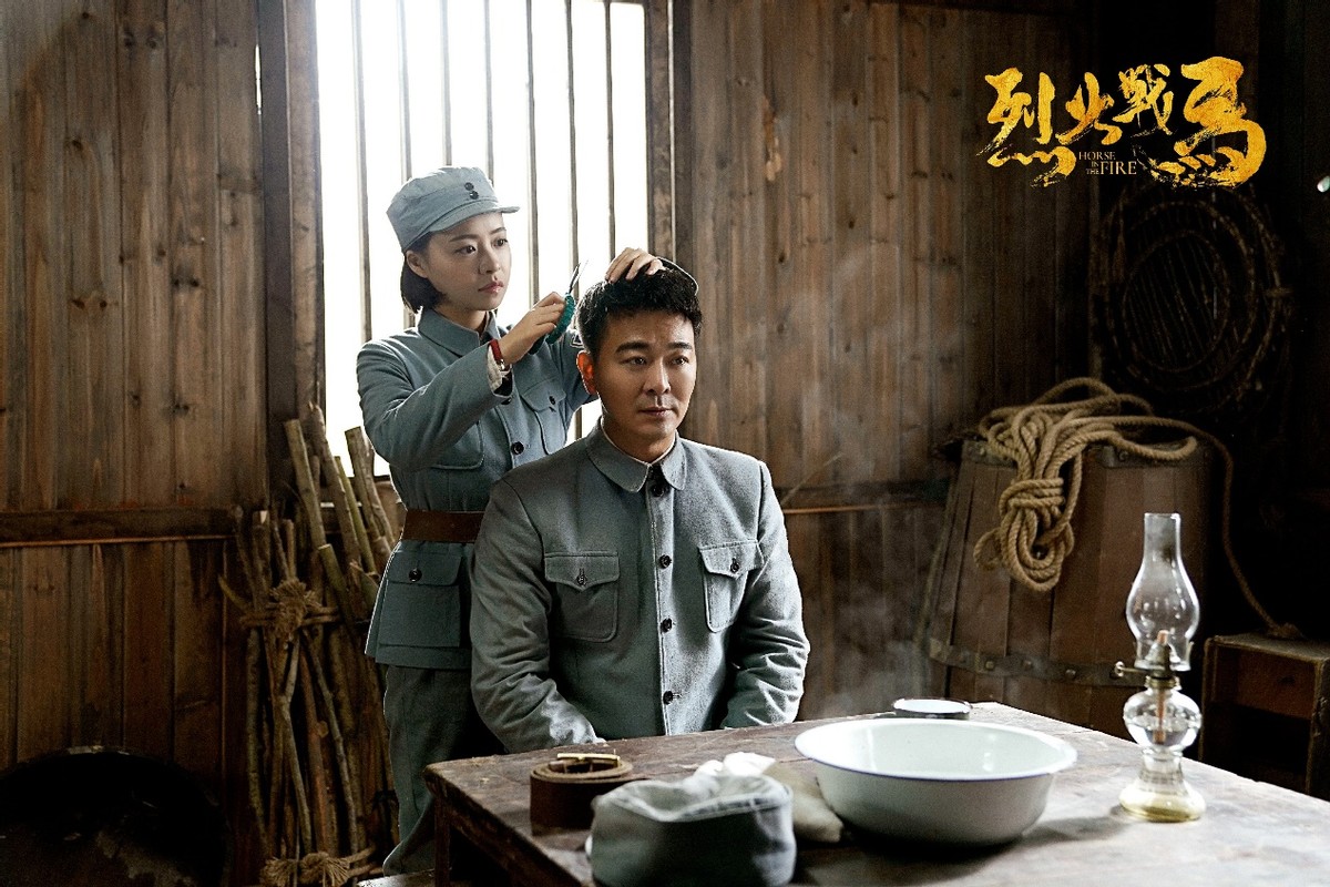 吴樾五年磨一剑,执导并主演《烈火战马》,再现新四军骑兵抗战