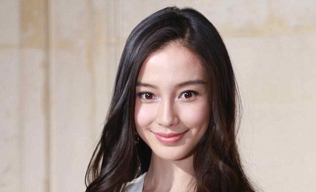 angelababy杨颖当初有多风光,如今就有多尴尬