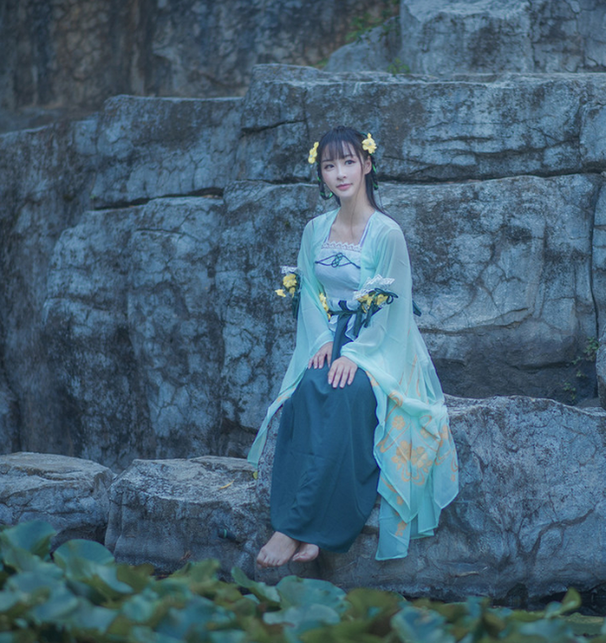 《逆水寒》素问cosplay,古装小姐姐优雅美丽