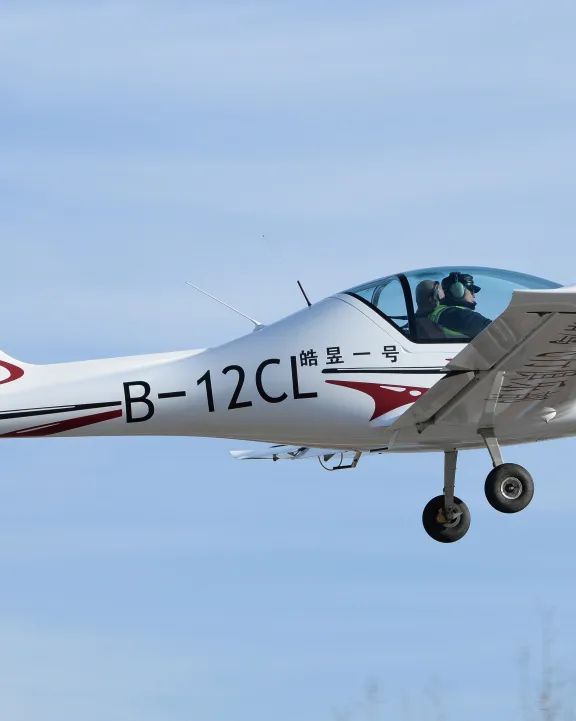 猎鹰飞行俱乐部在学飞行买飞机的路上你必须要知道这几件事