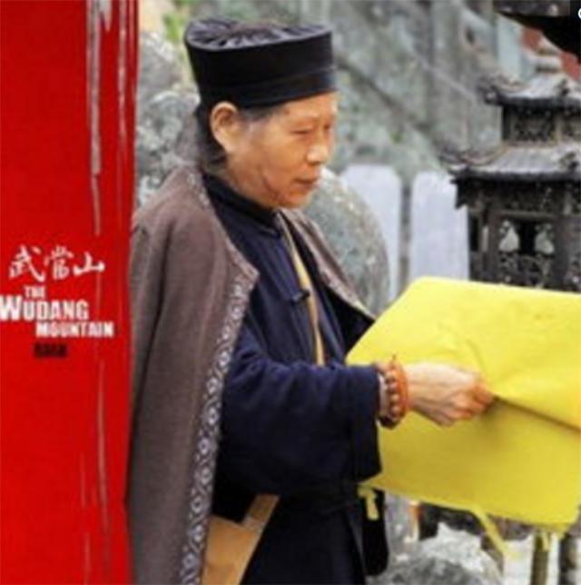 武当山女道姑:可以玩手机刷微信,唯独恋爱,修道者绝不能触碰