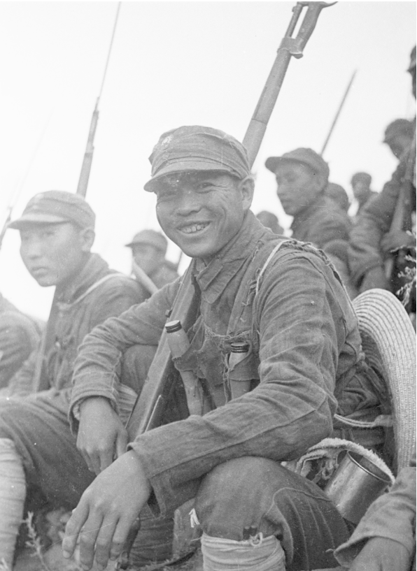 45年罗荣桓提议军队更名为解放军,不久被延安叫停,其实很高明