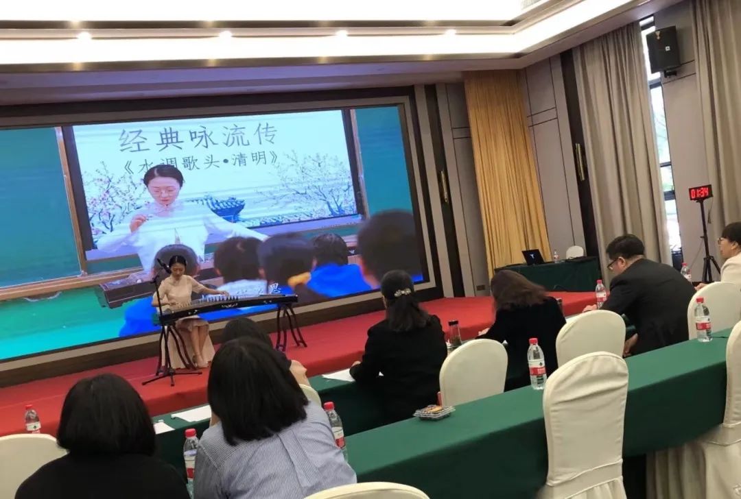 喜报西平高中冯媛老师荣获省中小学班主任基本功展示活动二等奖