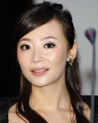 不顾家人反对,执意嫁给刚出狱的黄海波,曲珊珊真的幸福吗?