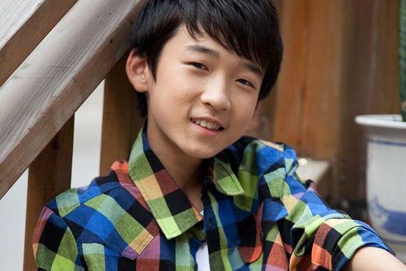 因《暖情》而出道成名,颜值高演技好的石云鹏为何却没能大火?