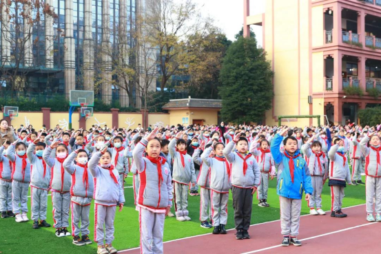 川大附小图片