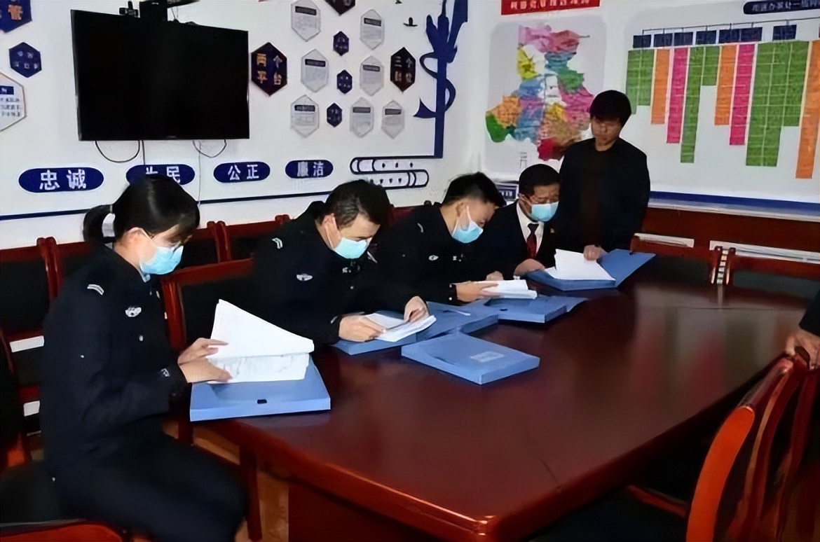 10年龚刚模被抓:我在重庆放高利贷的日子,既日进斗金也刀口舔血