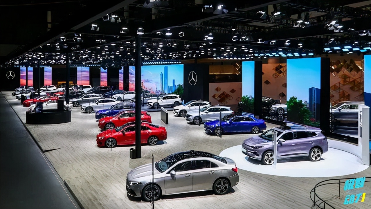 奔驰车展"出洋相"?30万的c级还用1.5t,真没底线?