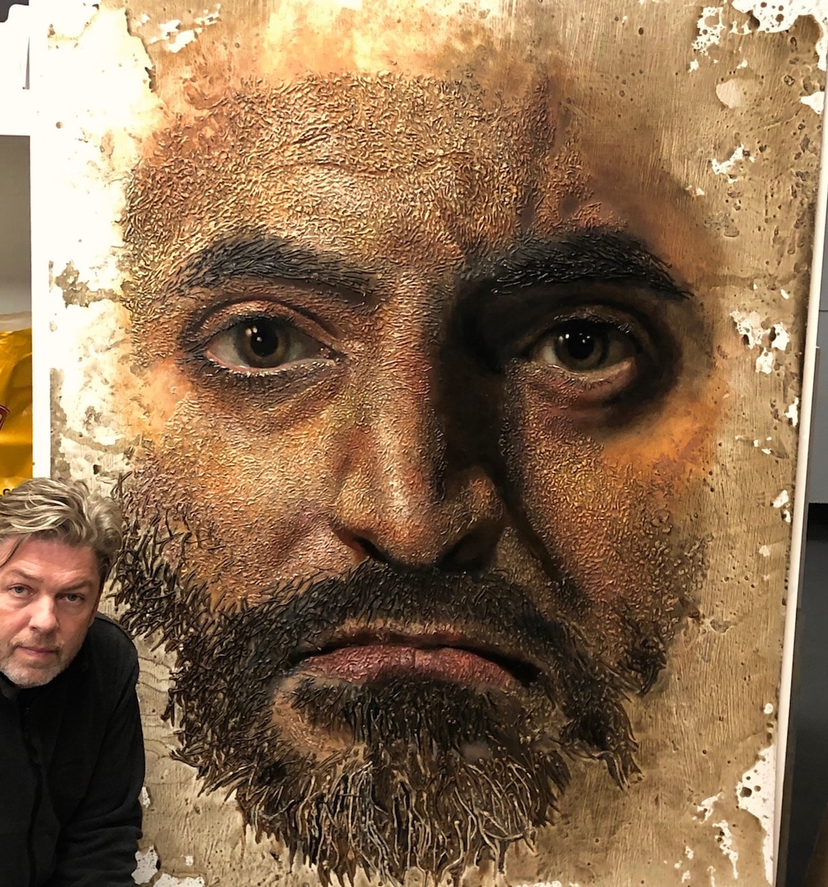 艺术家创造出巨大的3d肖像画,带有纹理的皮肤,你喜欢这种风格吗