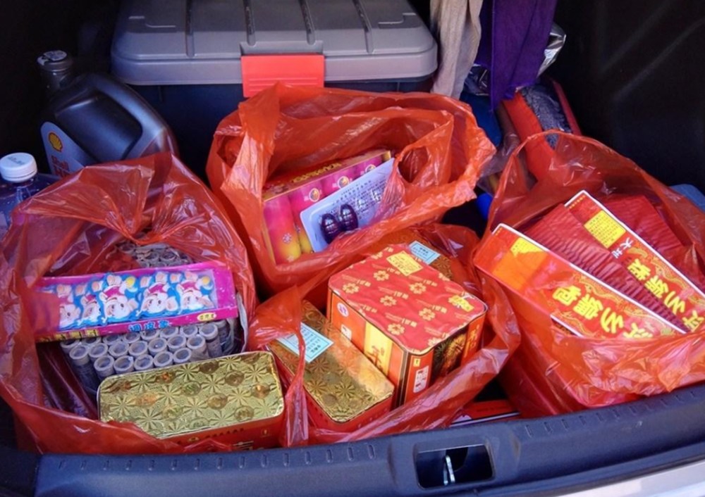 清明节开车走高速,后备箱有"4不放"!交警:每年都有车主被罚