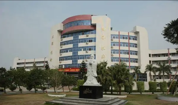 聊聊揭阳那些盛产名牌大学的高中:揭东一中,曾经有过辉煌的日子