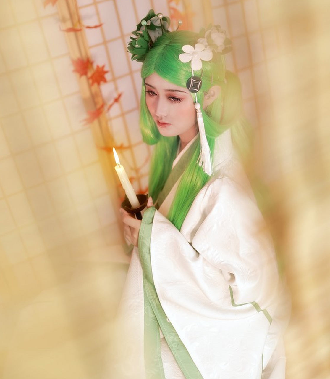 《凹凸世界》蒙特祖玛cosplay,绿色长发的小姐姐优雅迷人