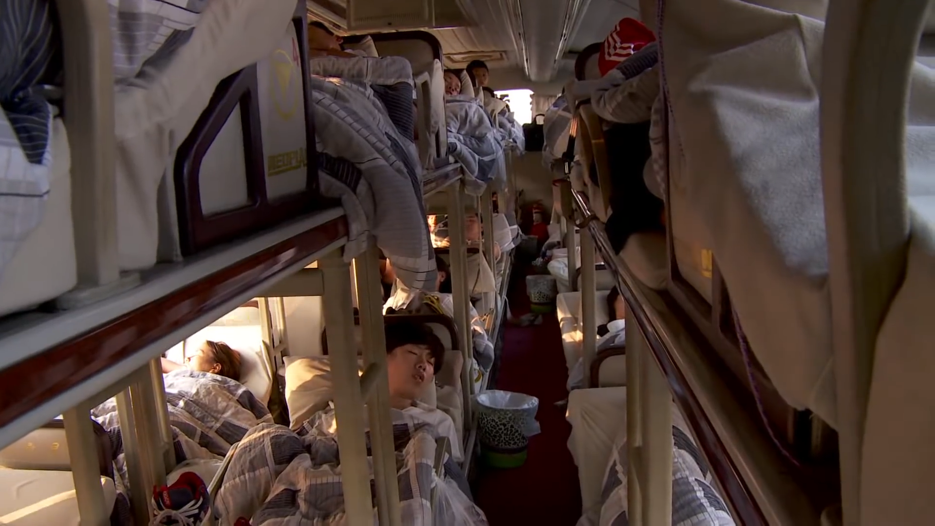 中国人抛弃的卧铺大巴,为何成越南常坐交通工具?还是出门首选?