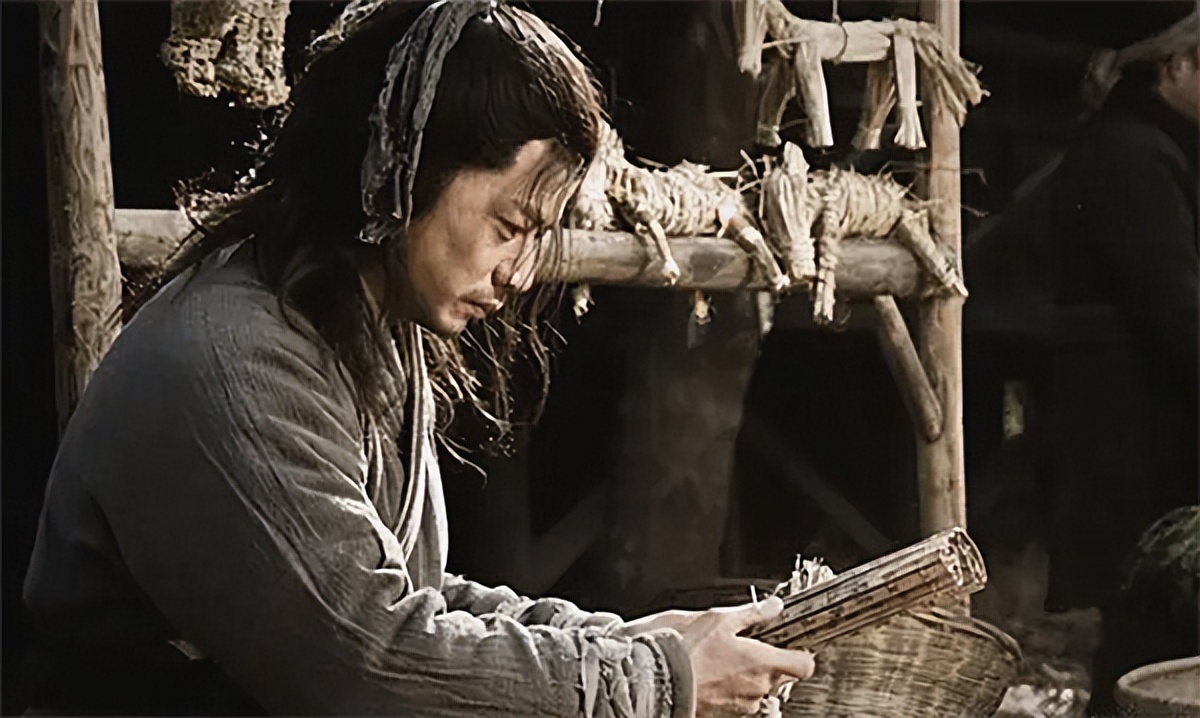 东汉"大太监"蔡伦:不仅会造纸,更会造孽