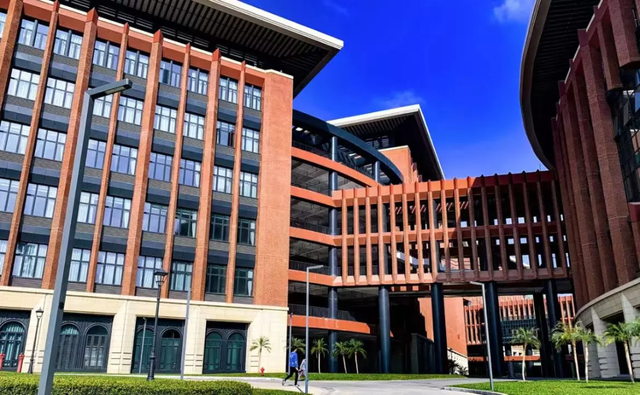 中山大学管理学院mba,华南"小清北",拥有三大国际认证