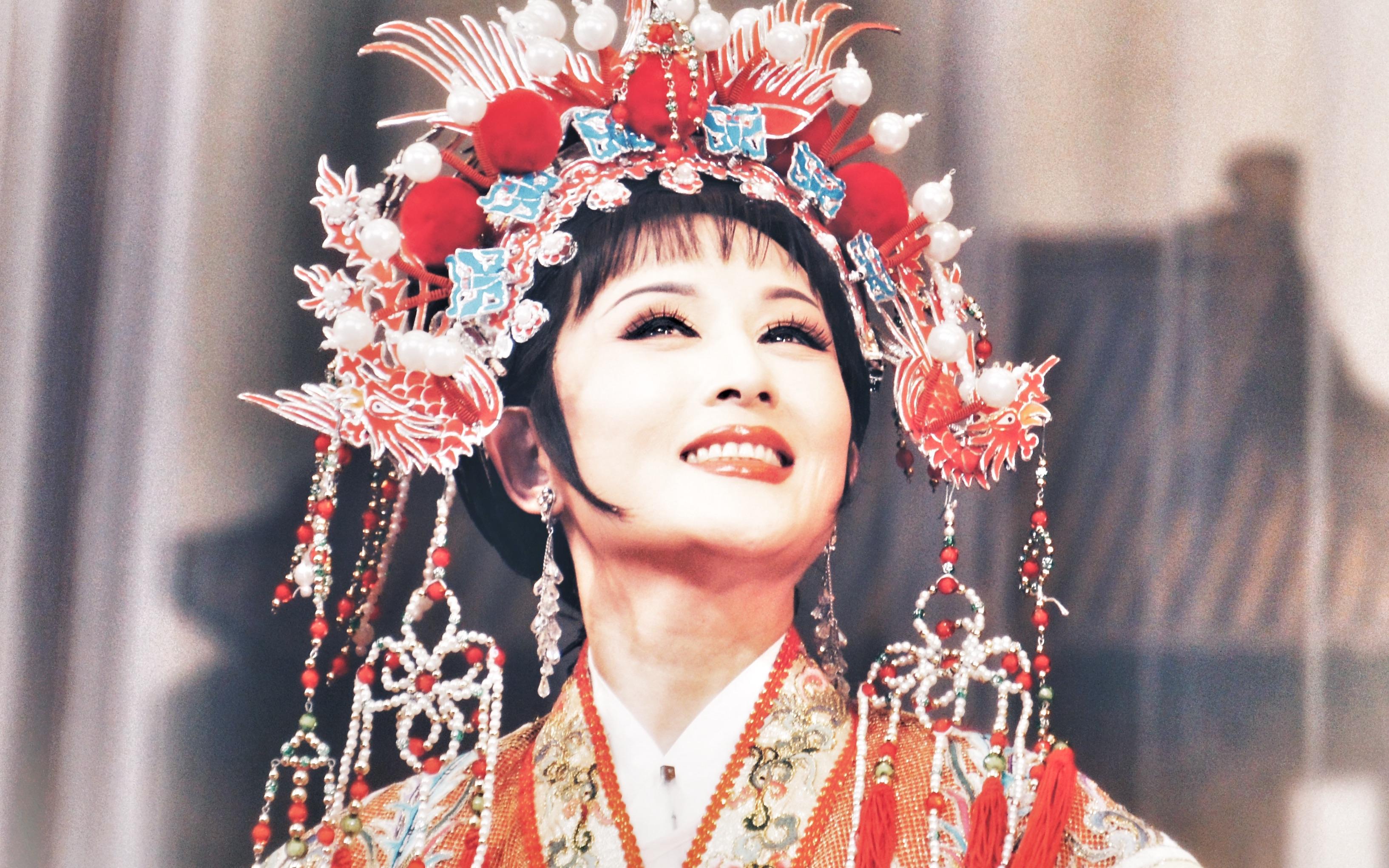 越剧名家单仰萍:曾被剧团劝退,丈夫被判刑后她现状如何?