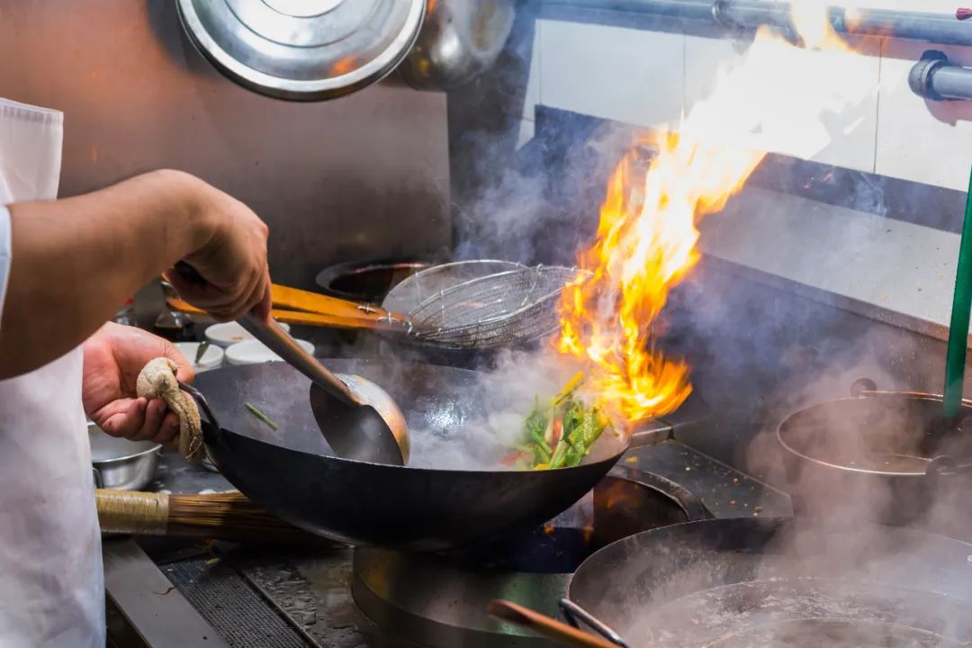 餐厅突发火灾致17死,全因这种"环保油"!厨师千万别用