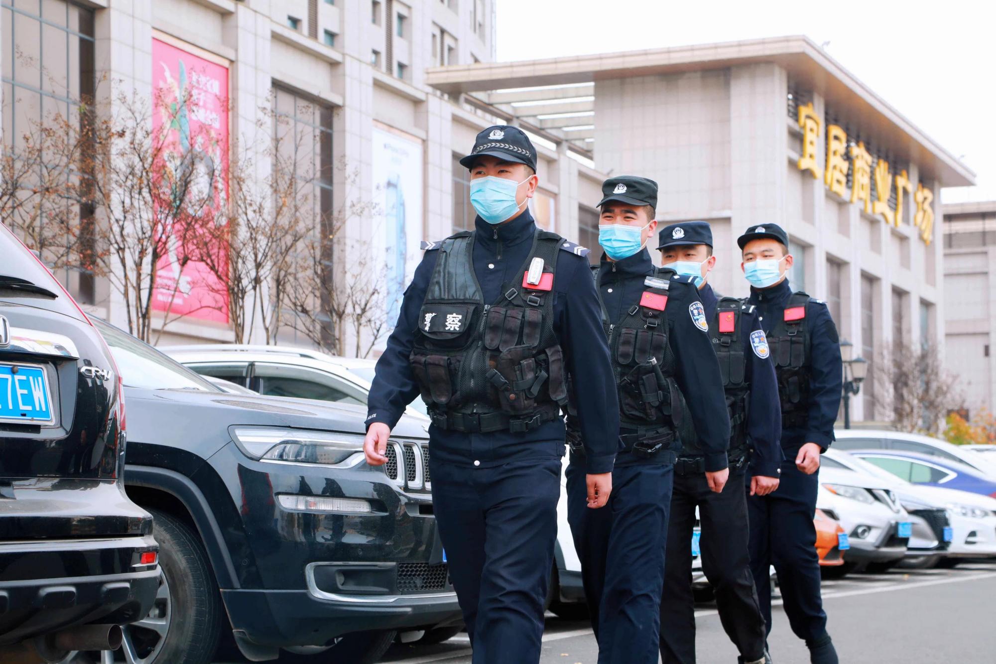 青岛即墨警方开展社会面治安清查纵深推进雷霆14号行动